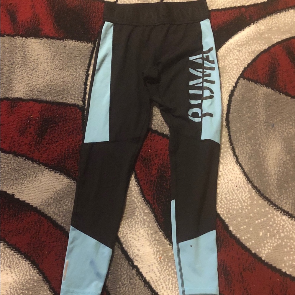 👏🏻👏🏼👏🏽PUMA Black and Light Blue Athletic Leggings